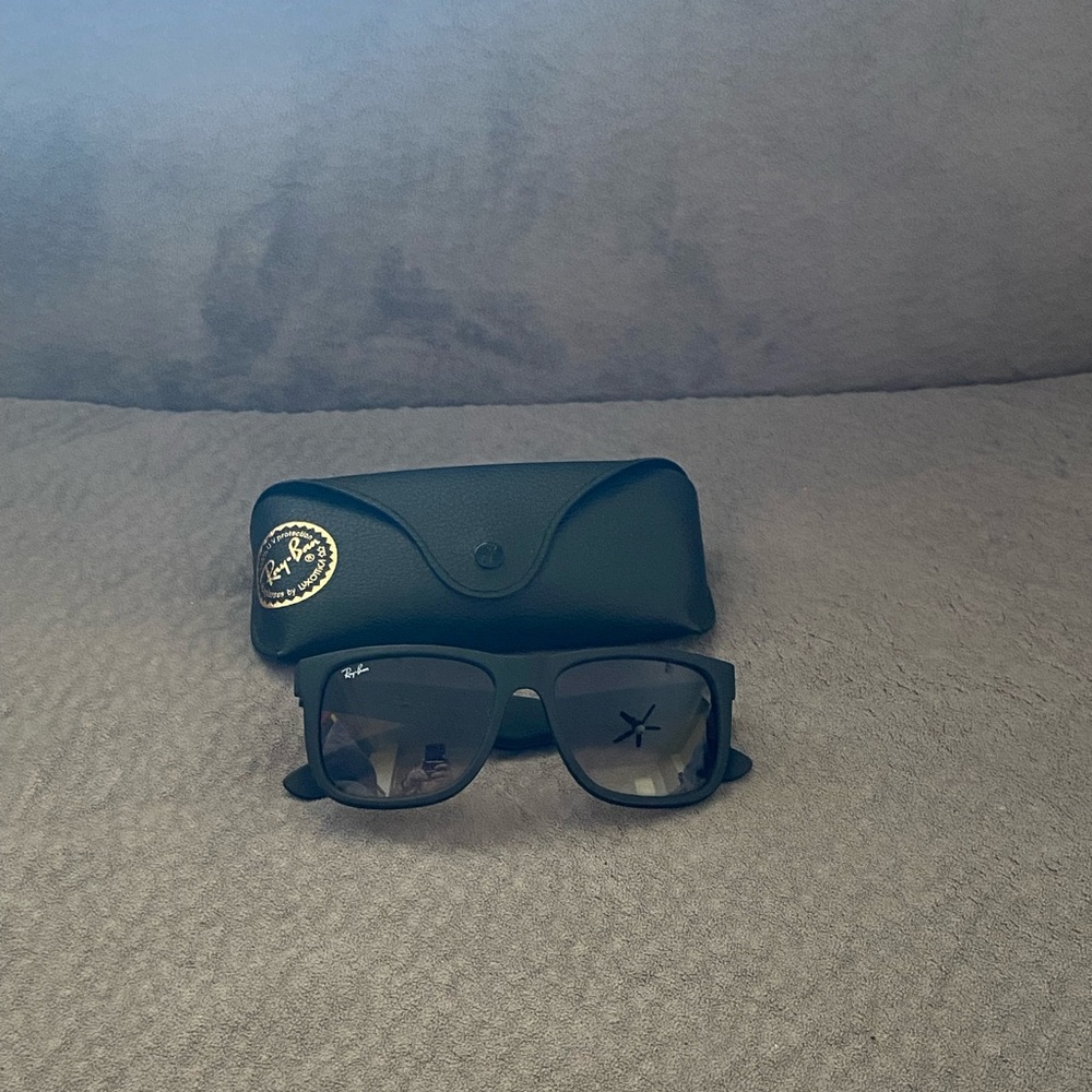 RayBan Justin Classic Sunglasses